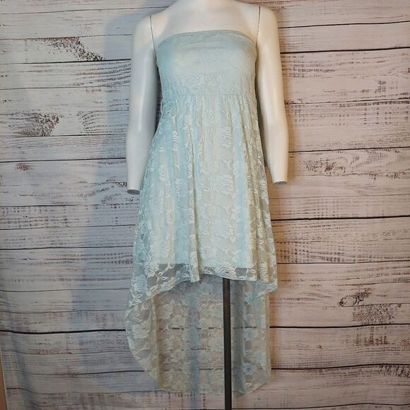 Woman's High-Low Ardene Green Lace Dress. - Picture 1 of 12